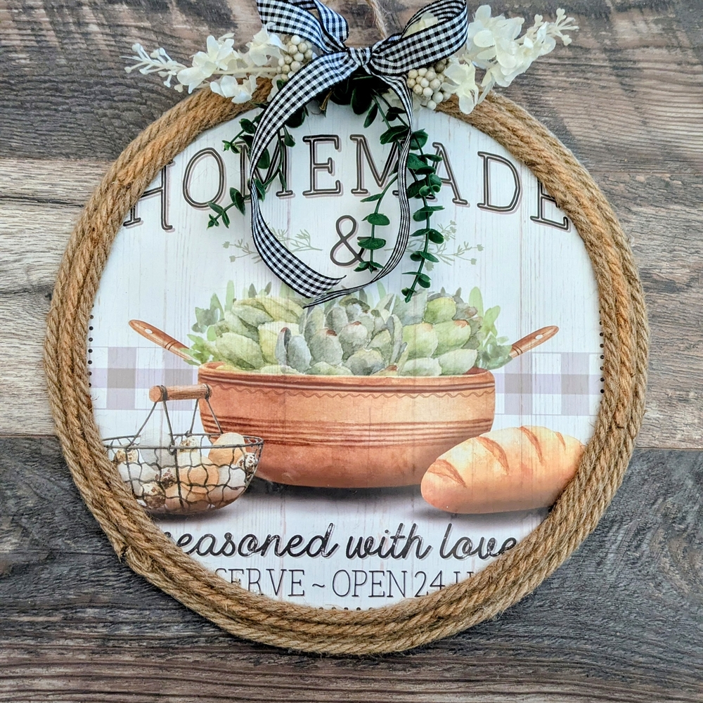 Rustic Kitchen Wall Decor with Rope Accent
